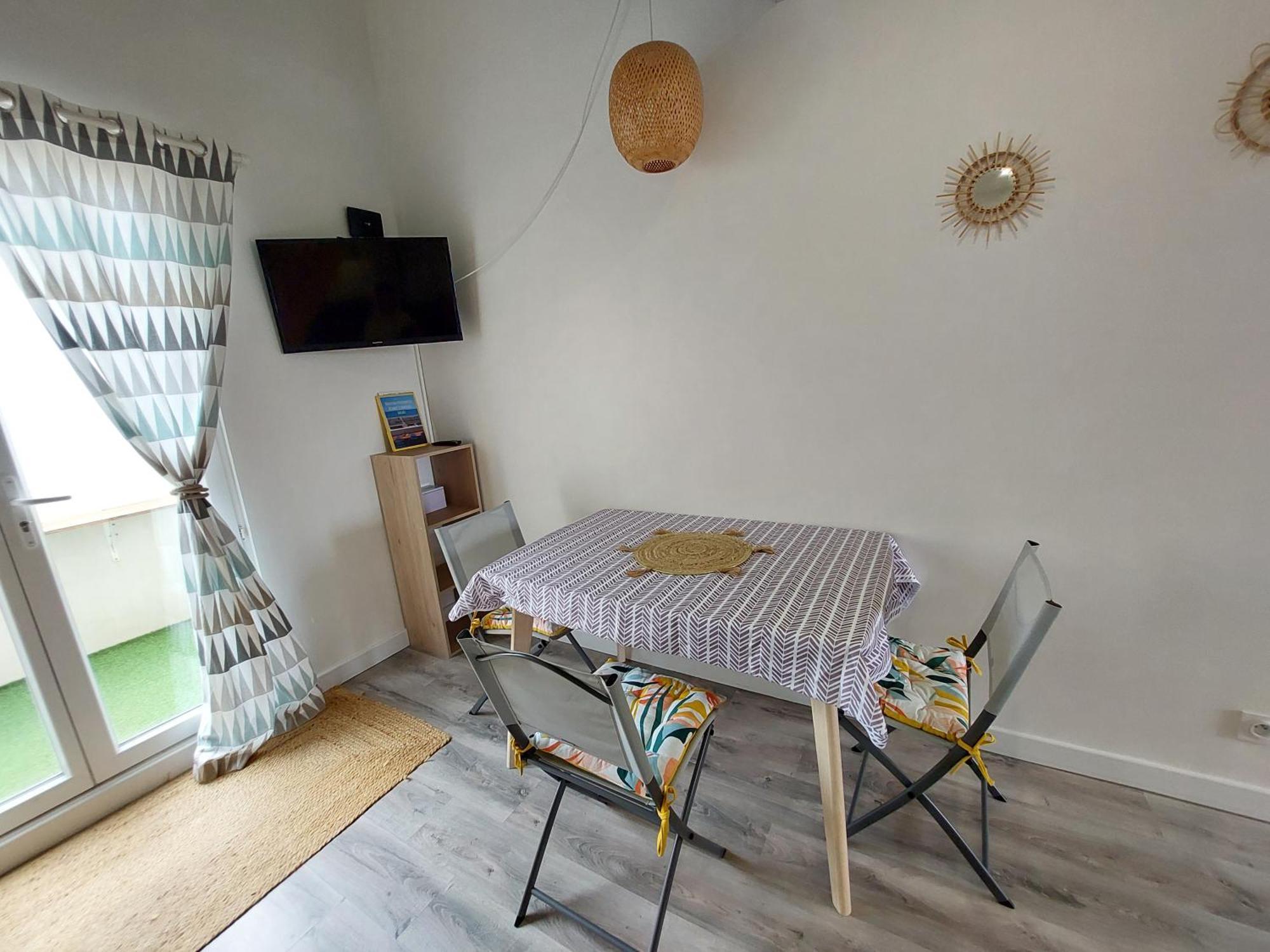 Appart Mezzanine Vue Mer Et Plage, Parking Wifi Tv Ле Баркарес Экстерьер фото